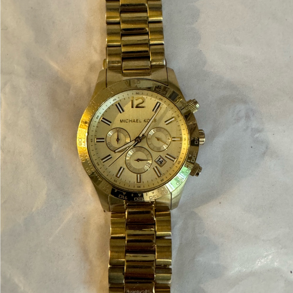 Michael Kors watch - Picture 2 of 3